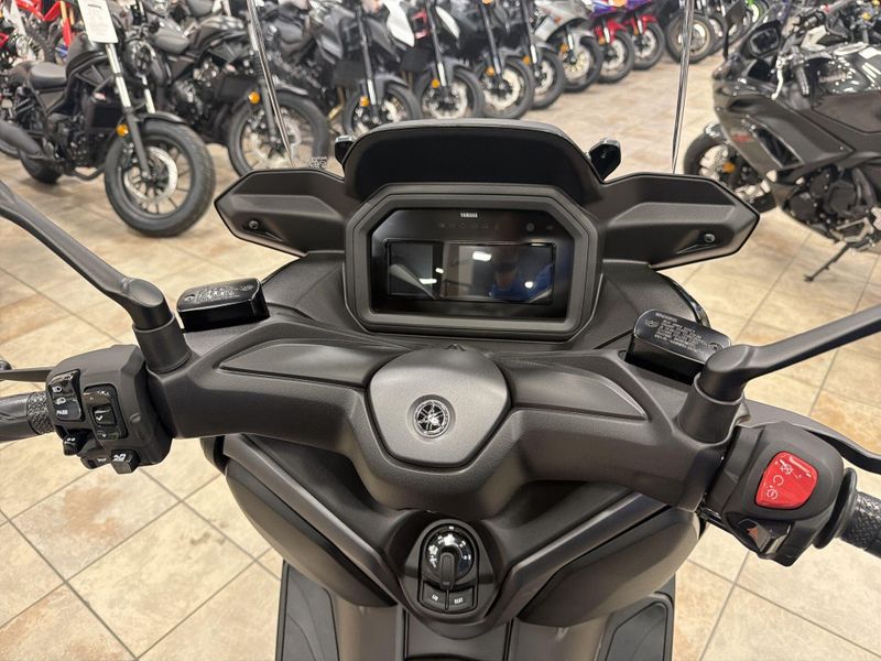 New 2026 Yamaha Xmax Image 23