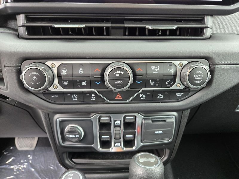New 2025 Jeep Wrangler 4-door Sahara