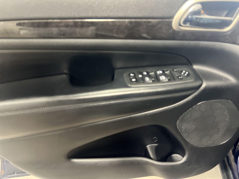 Used 2013 Jeep Grand Cherokee LaredoImage 23