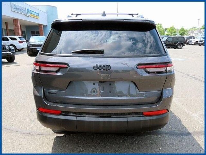 2024 Jeep Grand Cherokee L Altitude XImage 6
