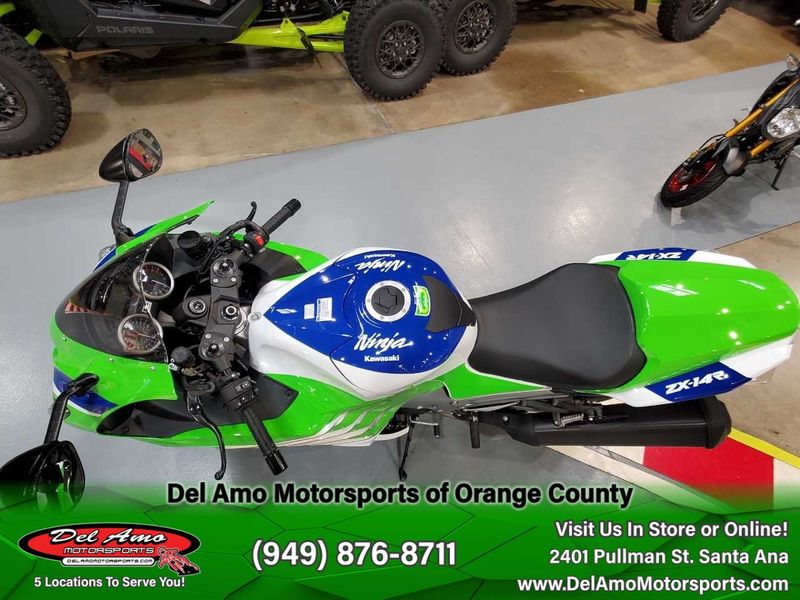 2024 Kawasaki ZX1400JRFNL-GN1  in a LIME GREEN/PEARL CRYSTAL WHITE/BLUE exterior color. Del Amo Motorsports of Orange County (949) 416-2102 delamomotorsports.com 