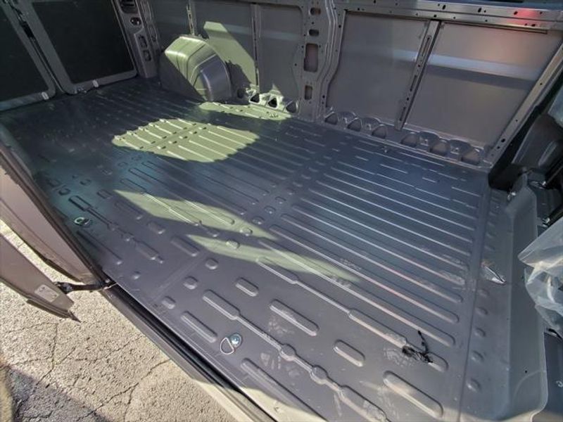 New 2026 RAM Promaster 2500 Slt+ Window Van High Roof 159' Wb