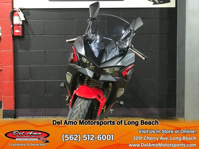 2025 Kawasaki NINJA 500 KRT EDITION SE ABS Image 5
