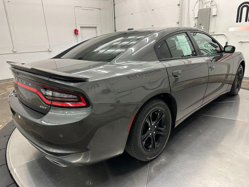 2018 Dodge Charger SXTImage 14