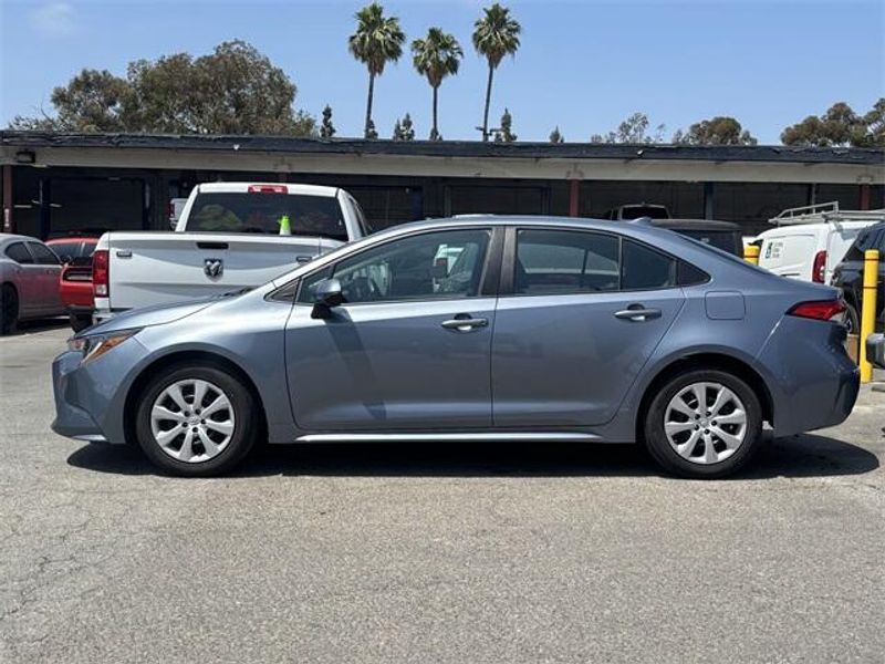 2022 Toyota Corolla LEImage 2