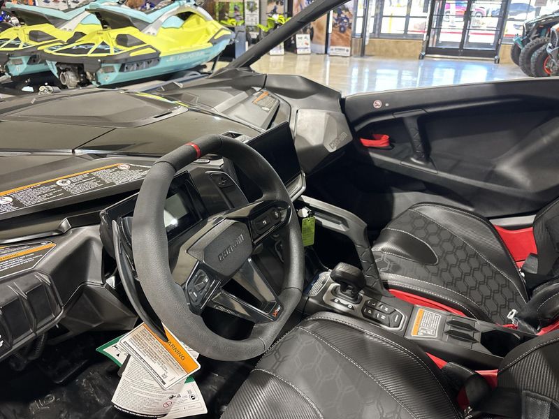 New 2026 Can-Am MAVERICK R MAX X RS 999T DCT Image 21