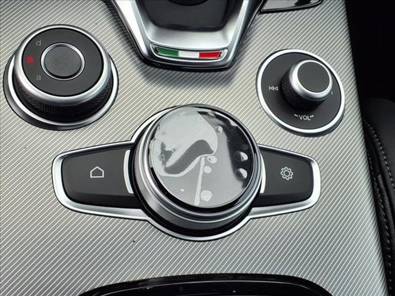 2025 Alfa Romeo Stelvio Tributo ItalianoImage 26