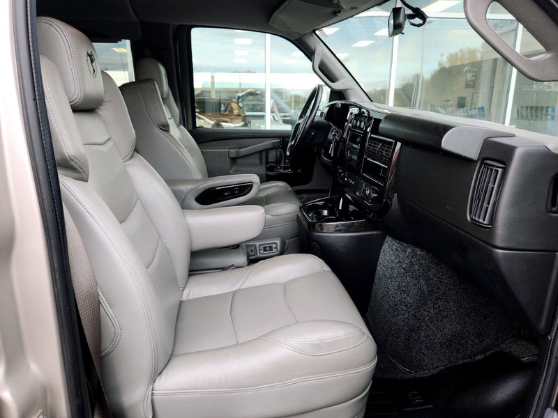 Used 2022 GMC Savana Cargo 