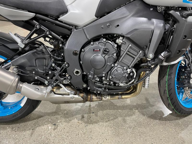 New 2025 Yamaha MT-10 Image 11