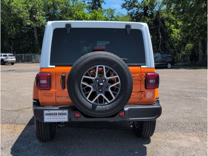 New 2026 Jeep Wrangler 4-door SaharaImage 4