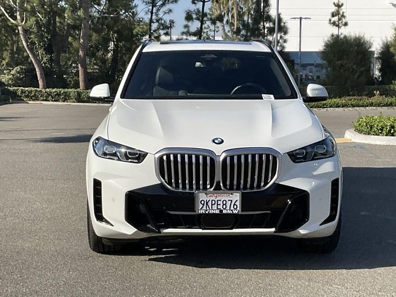 2025 BMW X5 xDrive40iImage 3