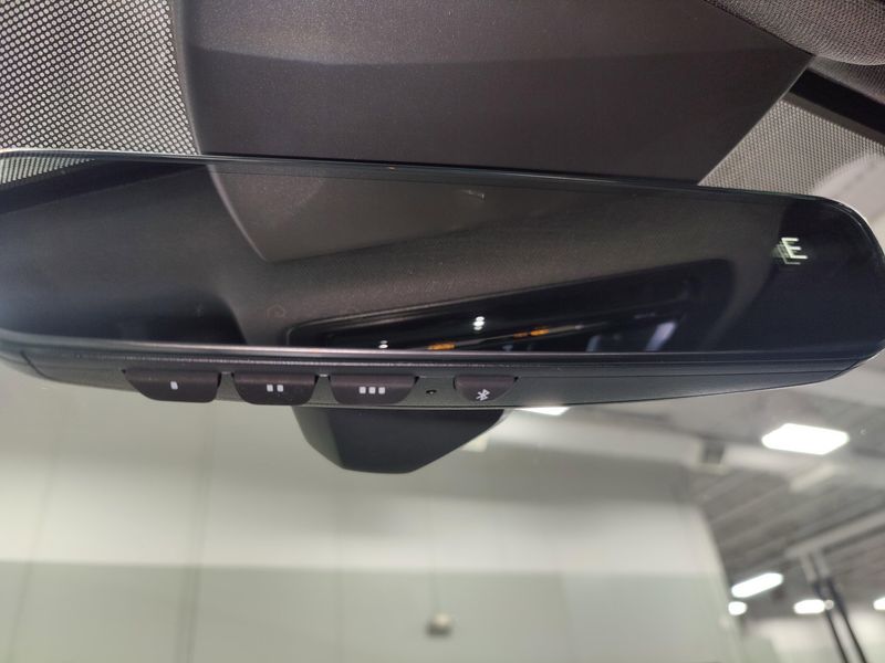 Used 2023 Volkswagen ID.4 Pro S Glass Roof 82kw Long RangeImage 26