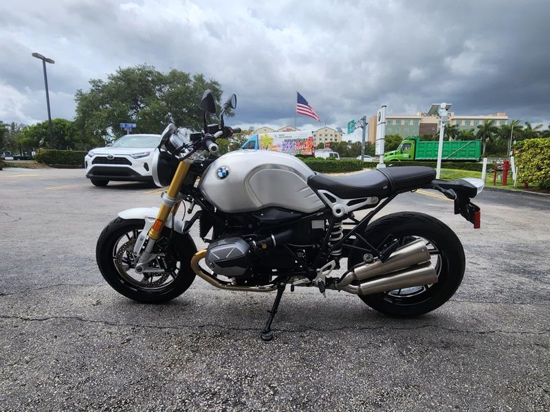 Used 2023 BMW R nineT Image 17
