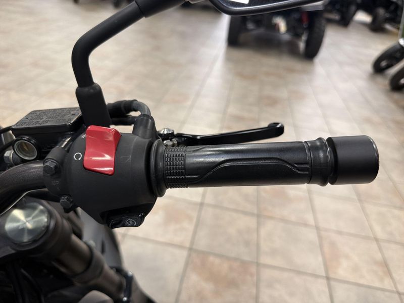 Used 2023 Honda CB300R ABS Image 24