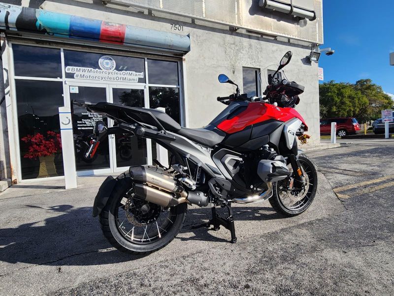 2026 BMW R 1300 GSImage 12