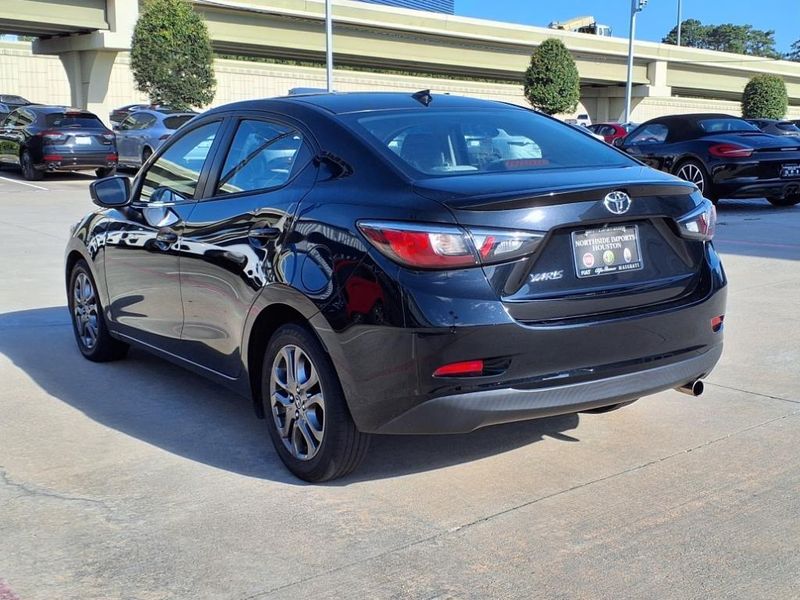 2019 Toyota Yaris Sedan LImage 17