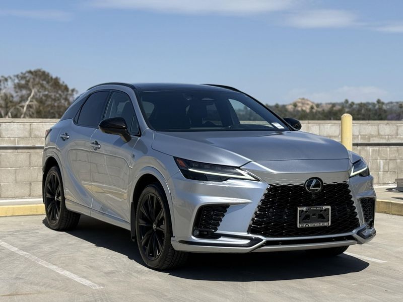 2023 Lexus RX 500h F SPORT PerformanceImage 2