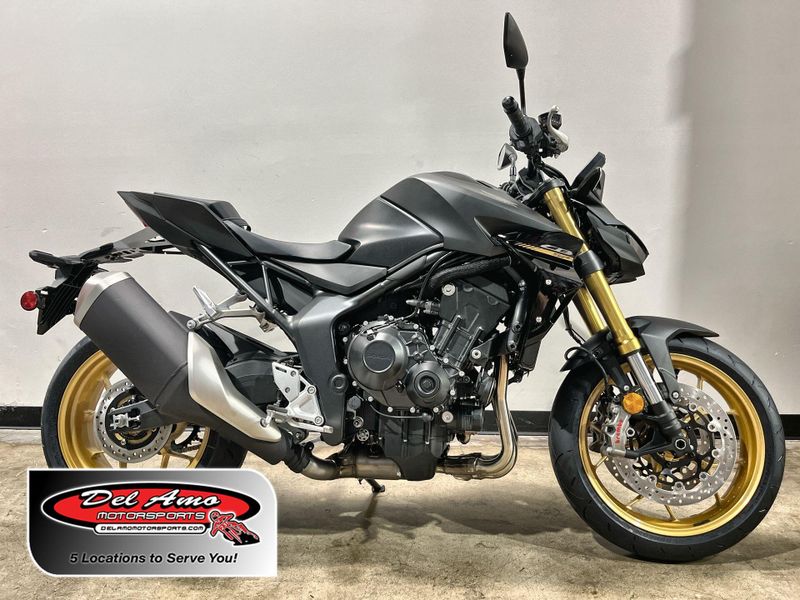 New 2025 Honda CB1000 HORNET SP Image 1