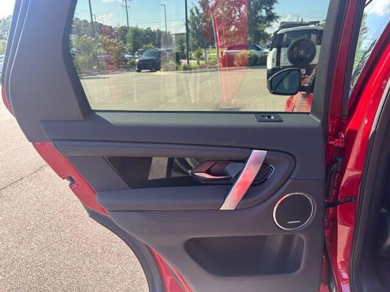 2025 Land Rover Discovery Sport S