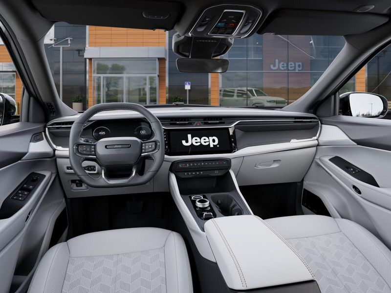 New 2026 Jeep Cherokee Overland 4x4Image 40