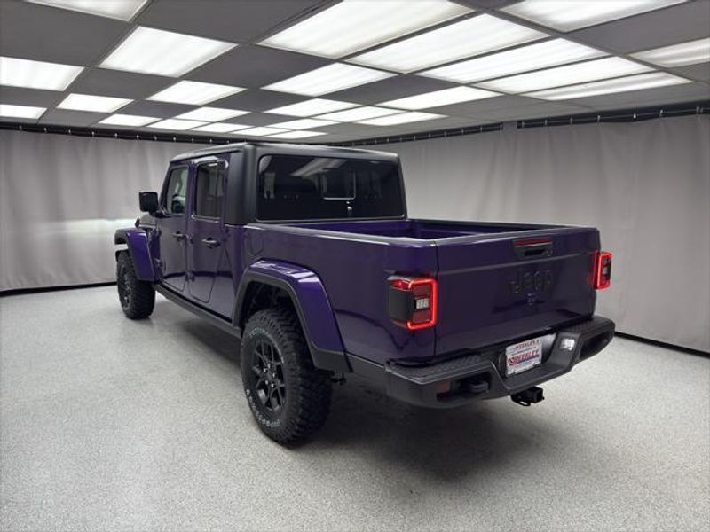 New 2026 Jeep Gladiator Willys 4x4Image 2