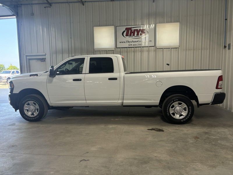 2024 RAM 2500 Tradesman Crew Cab 4x4 8