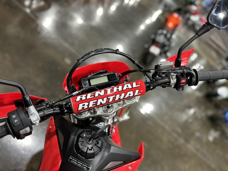 2025 Honda CRF450RL Image 8