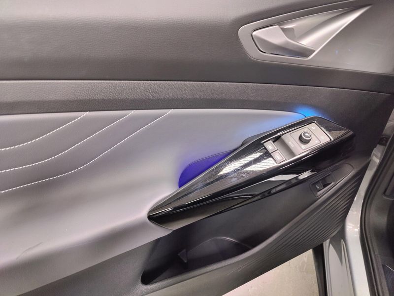 Used 2023 Volkswagen ID.4 Pro S AWD Long Range w/Glass RoofImage 27