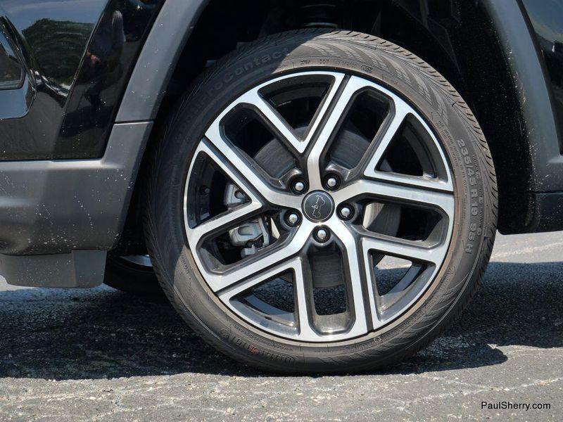 New 2025 Jeep Compass Limited 4x4