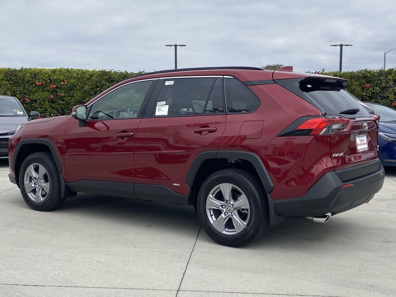 2025 Toyota RAV4 Hybrid LEImage 5