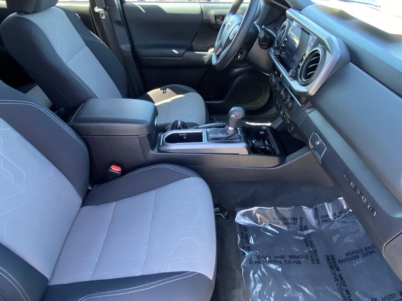 Used 2023 Toyota Tacoma TRD Off-RoadImage 10