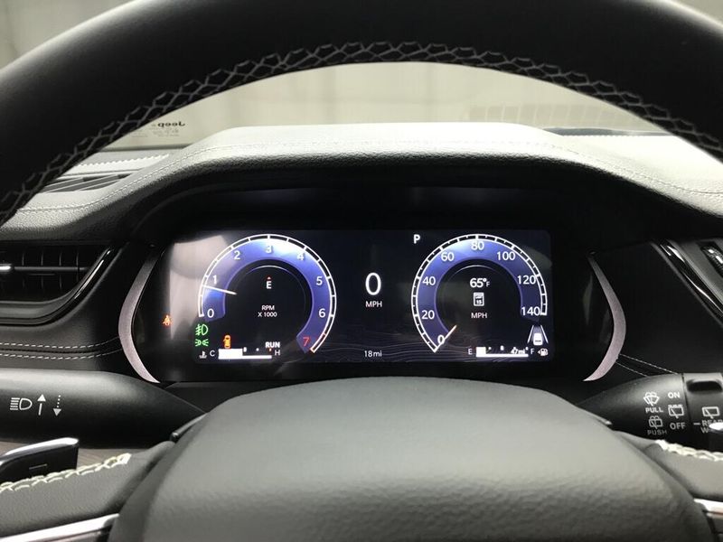 New 2026 Jeep Grand Cherokee L Limited 4x4Image 5