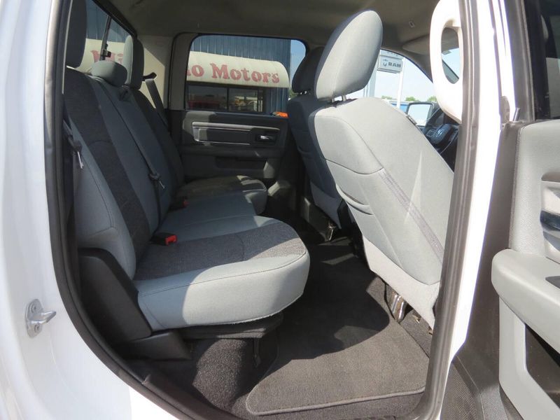 Used 2019 RAM 1500 Classic SLT 4x4 4dr Crew Cab 5.5 ft. SB PickupImage 31