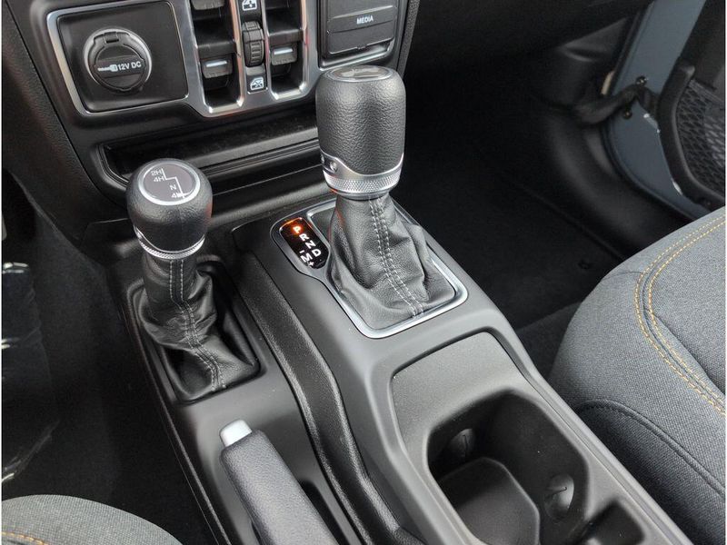 New 2026 Jeep Wrangler 4-door Sport SImage 20