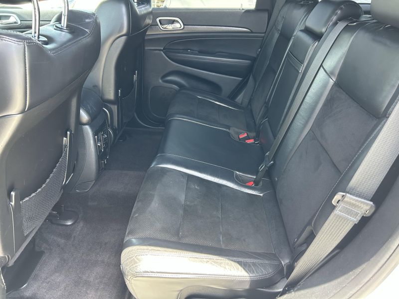 Used 2018 Jeep Grand Cherokee AltitudeImage 14