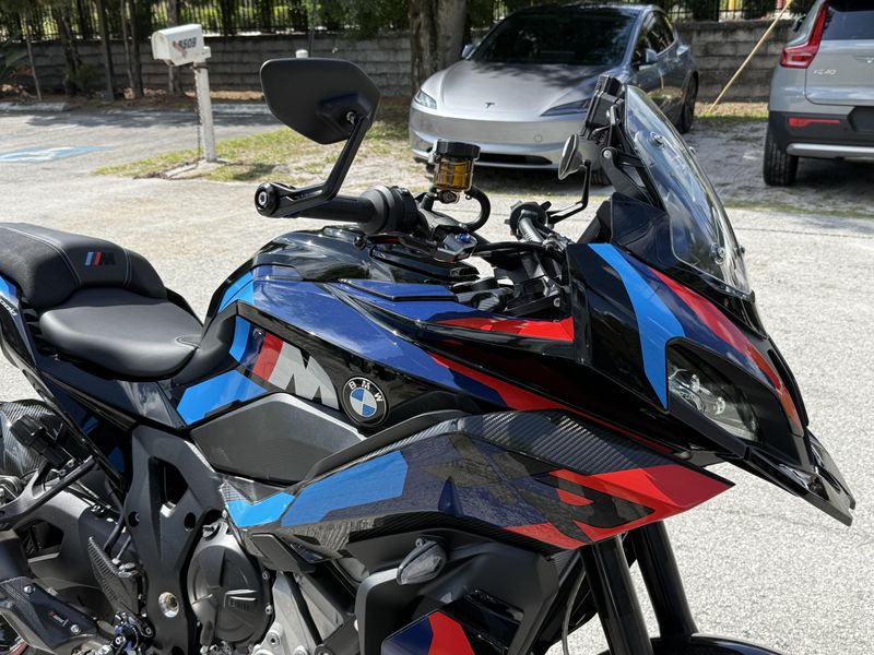 2026 BMW M 1000 XR