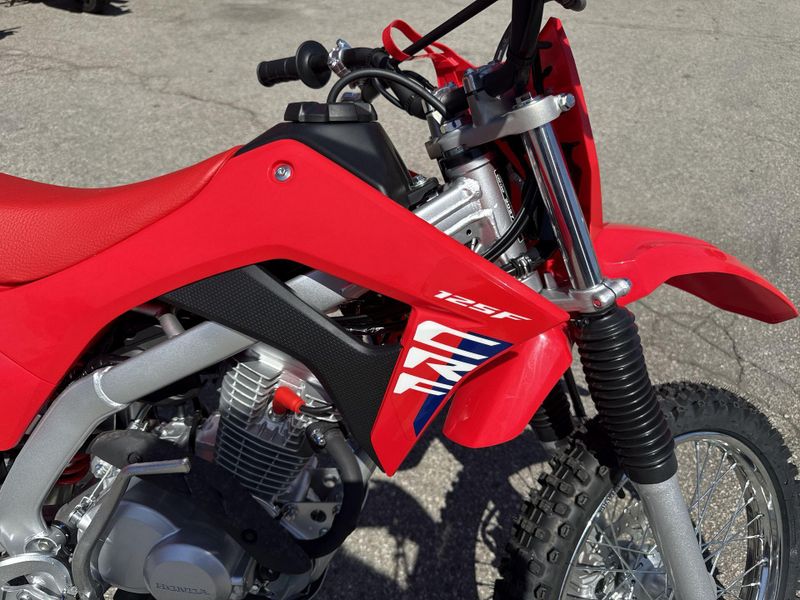 New 2027 Honda CRF125F Image 12