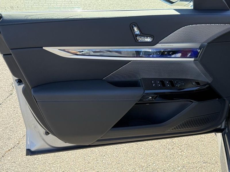 Used 2025 BMW i7 eDrive50Image 19