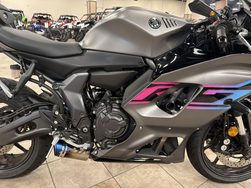Used 2024 Yamaha YZF-R7 CA Image 20