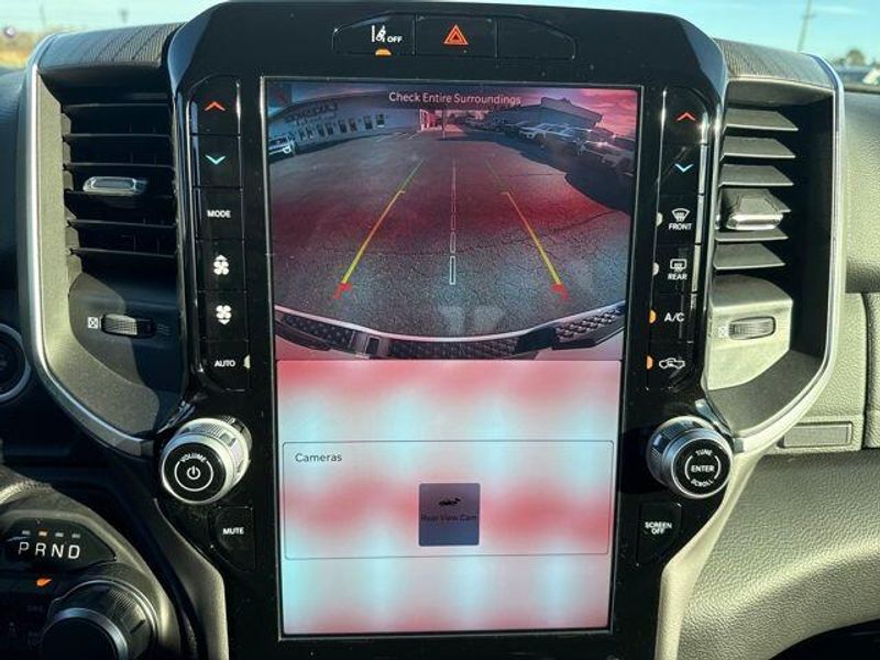 2026 RAM 1500 Big Horn Crew Cab 4x4 5'7' Box