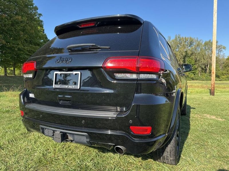 2019 Jeep Grand Cherokee Altitude photo 4