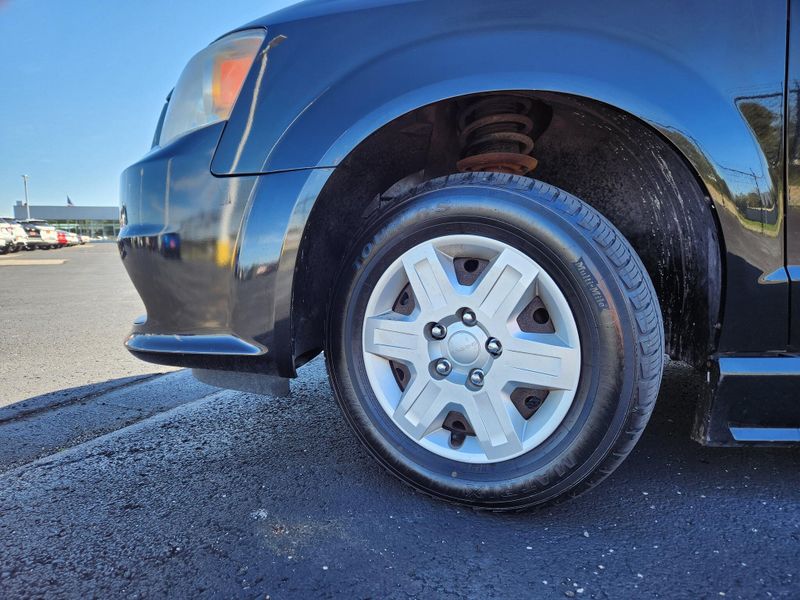 Used 2012 Dodge Grand Caravan SE
