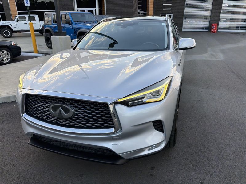 Used 2019 INFINITI QX50 LuxeImage 3