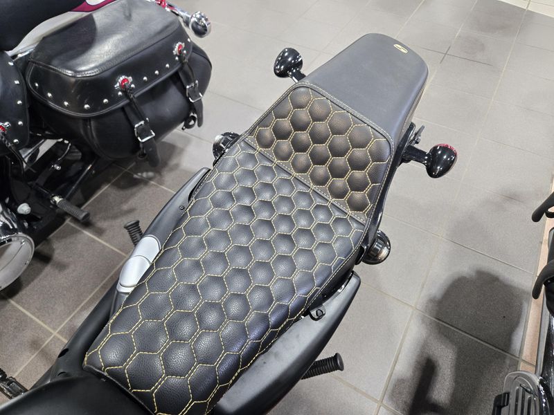 USED 2020 HARLEY SPORTSTER IRON 883 Image 9