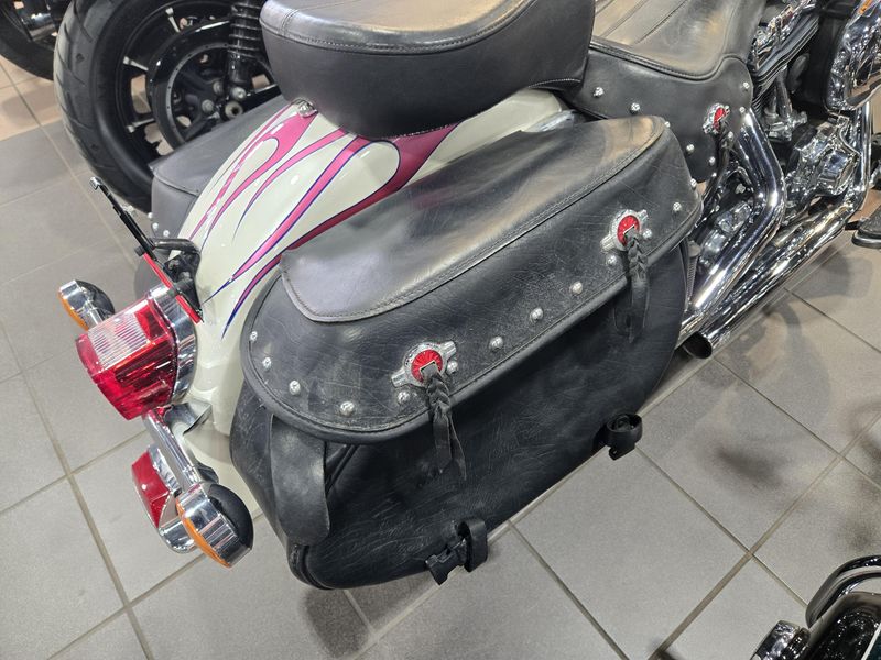 USED 2017 HARLEY SOFTAIL HERITAGE CLASSIC Image 6
