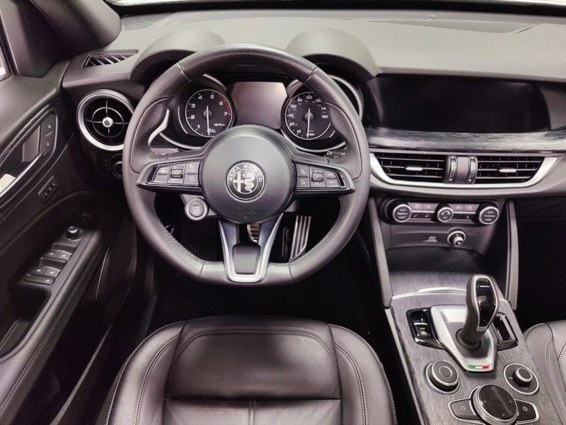 2022 Alfa Romeo Stelvio Sprint AWD w/Sunroof & NavImage 21
