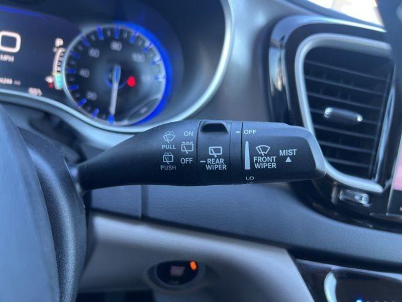 2023 Chrysler Pacifica Touring LImage 44