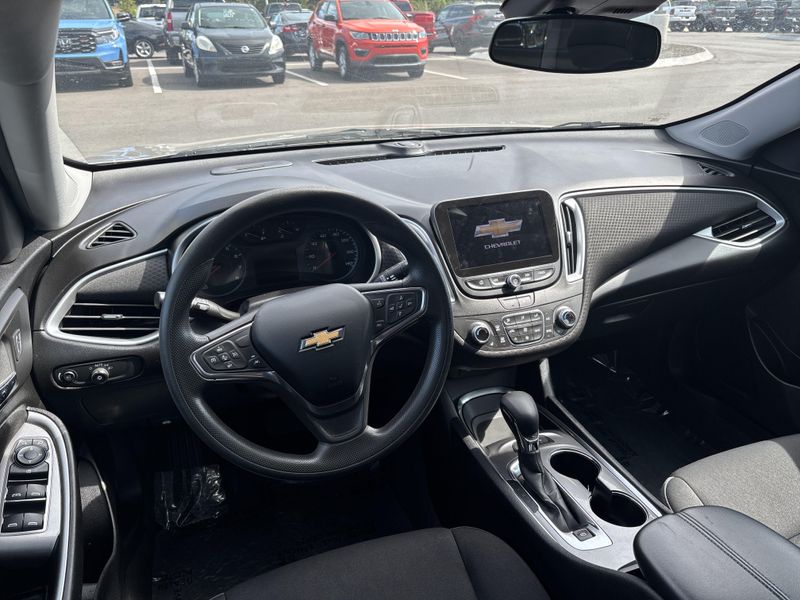 Used 2023 Chevrolet Malibu LTImage 10