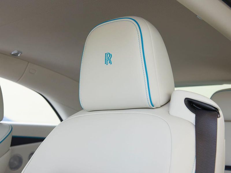 Used 2025 Rolls-Royce Spectre Image 14