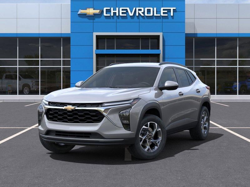 2025 Chevrolet Trax LTImage 6